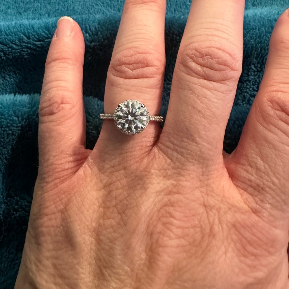 Elegant Moissanite Silver Halo Engagement Ring